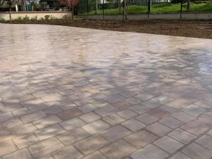 Pavés grès kandla white beige blanc rosé 14/14 cm Ep. 3/5 cm - unité de vente : 1 m² pour 42 pavés