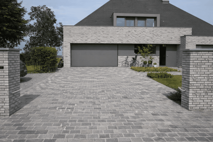 Pavés grès kandla Gris 14/20 cm Ep. 2.5 cm - unité de vente : 1 m² pour 30 pavés