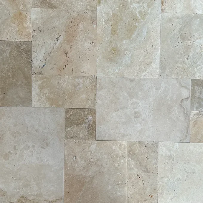 Dallage travertin mix light 1er choix opus 4 formats Ep. 1.2 cm - Unité de vente 0.754 m² (1 bundle)