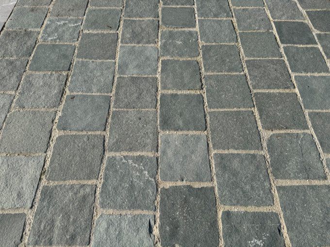 Pavé calcaire Kota Blue 14/20 cm Ep. 3/5 cm - unité de vente : 1 m² pour 30 pavés