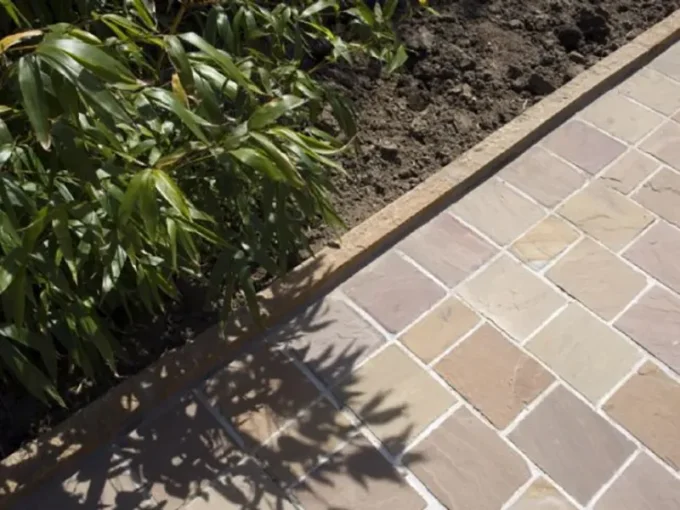 Pavés grès kandla Multi Color 14/20 cm Ep. 7/9 - unité de vente : 1 m² pour 30 pavés